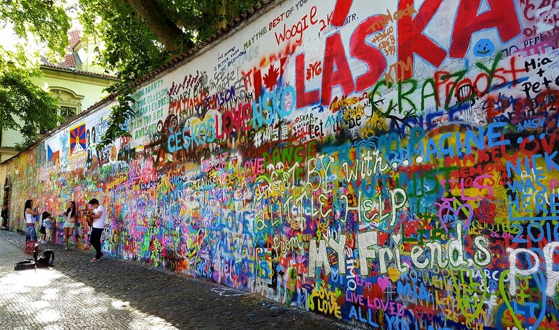 john-lennon-wall-prague