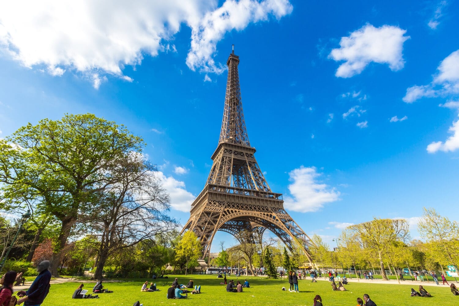 The Full Digital Nomad Guide to Paris - The Digital Nomad World