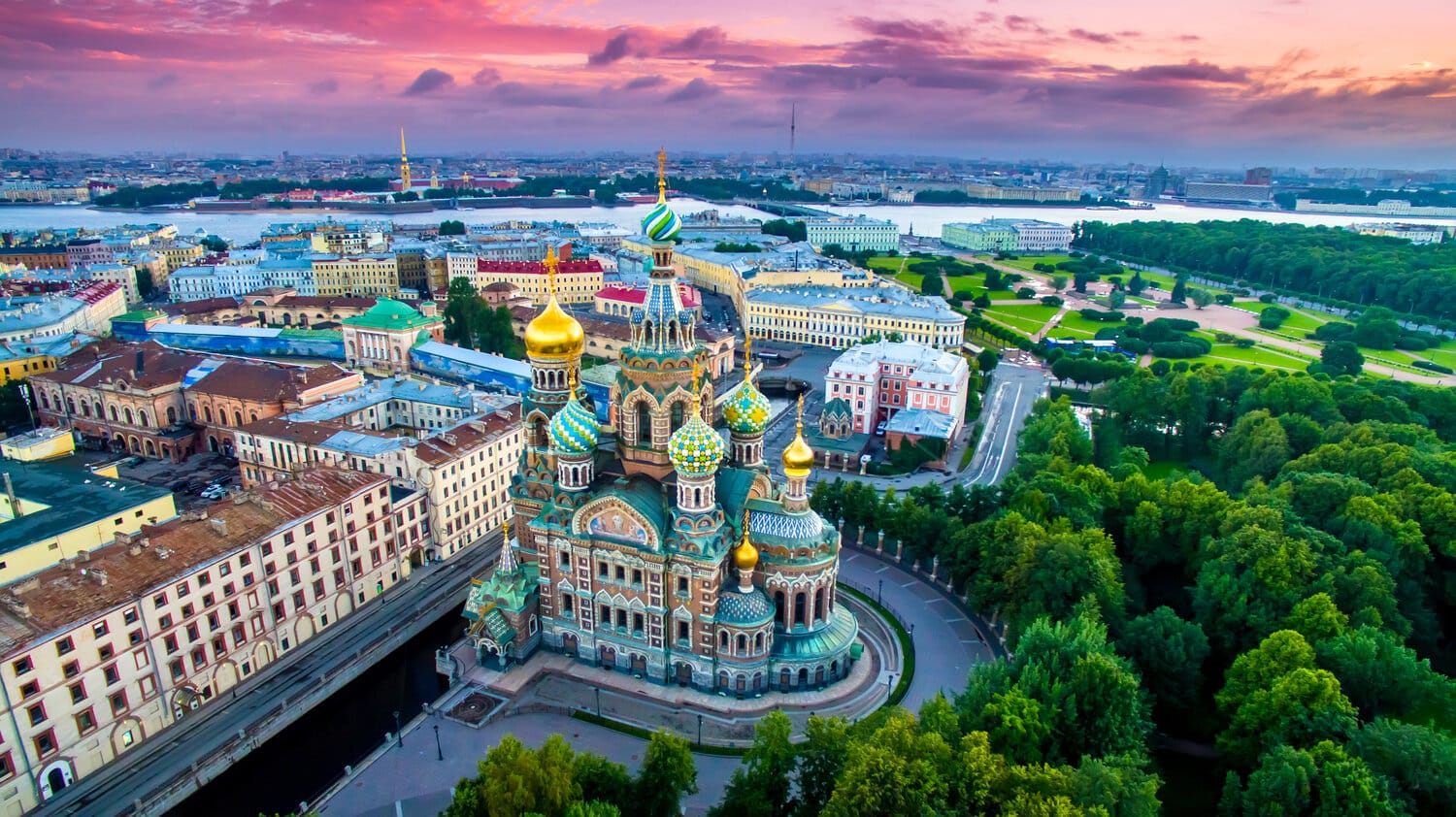 Internet users have a feeling that St. Petersburg is pretty