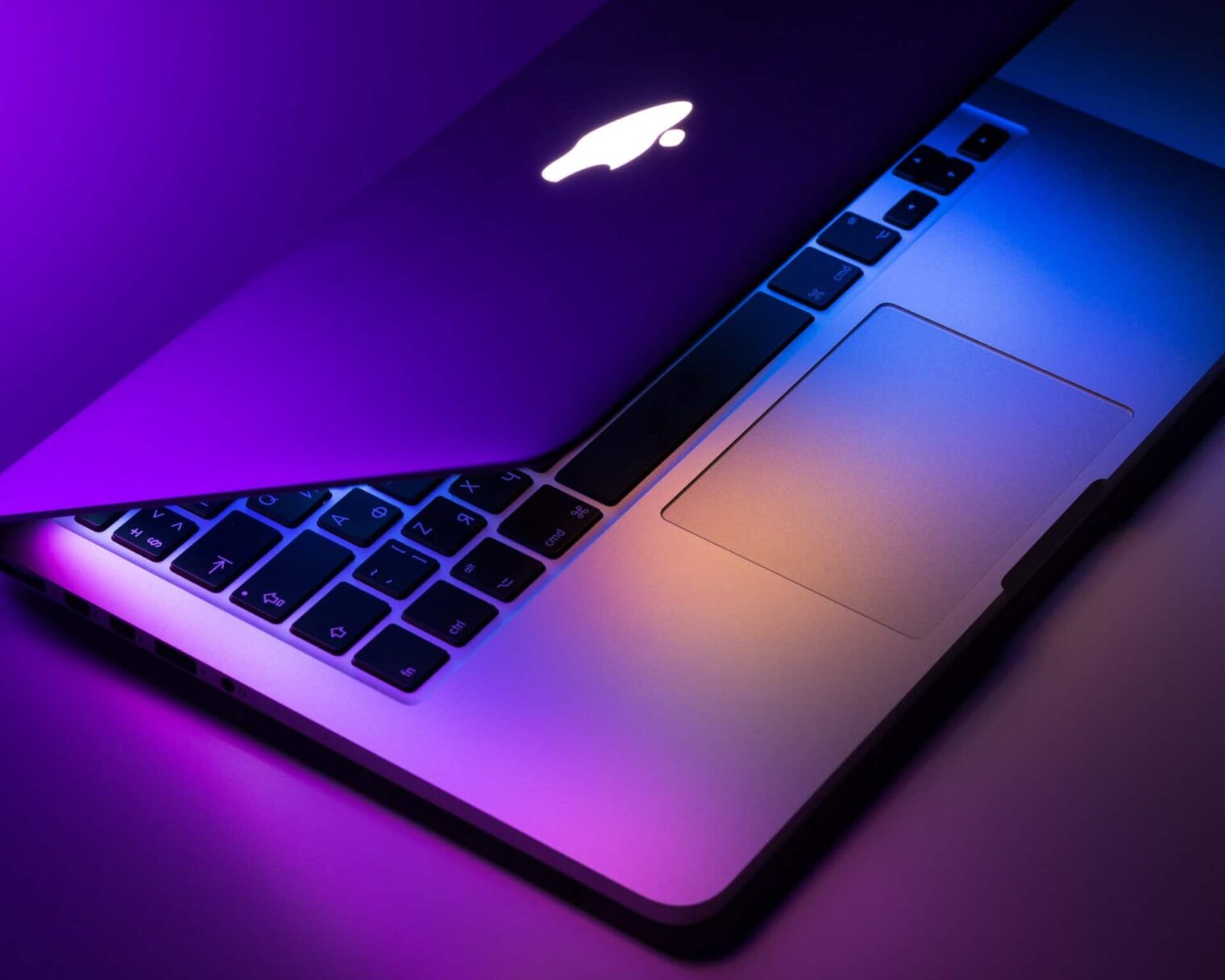 Why Businesses Are Shifting To Mac: Enhanced Security & Efficiency