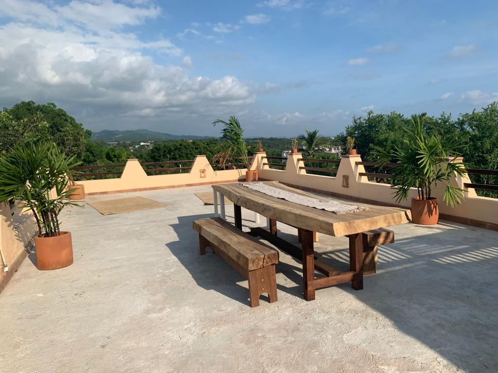 Peurto-ascondido-workation-villa-roof