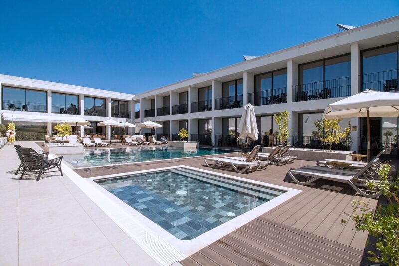 6B925FCC-FCB6-4AAE-BDA6-545AA9E9B279