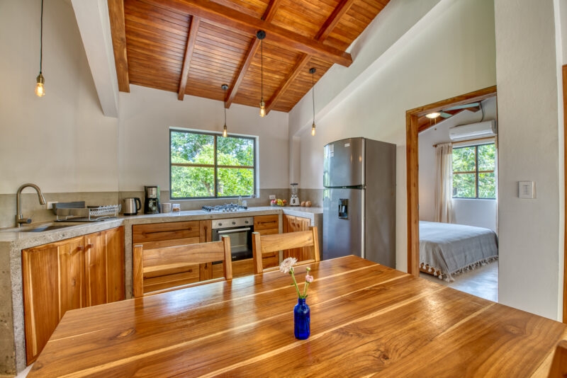 B9AD5F41-A21A-47A4-B3A7-6D8D23B3A20A