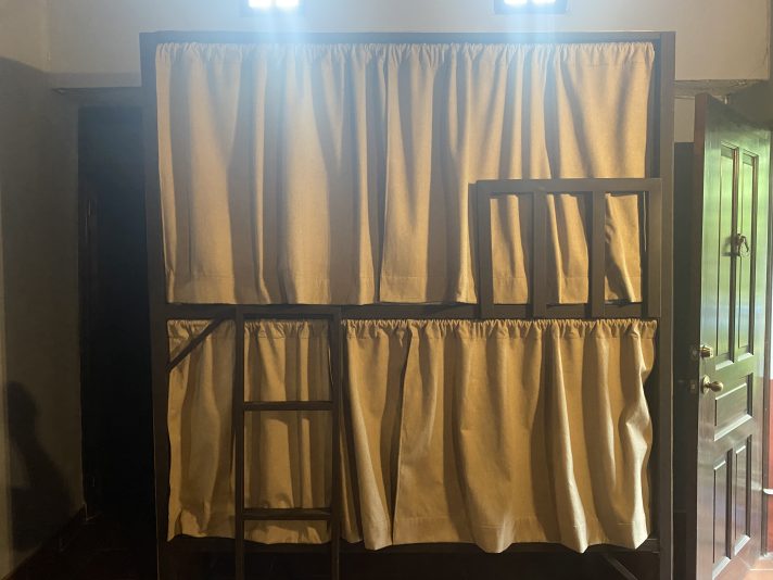 E721D9B4-F18C-4F13-A529-7CFF858C28B7